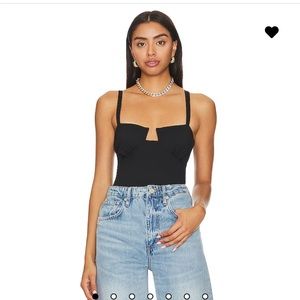 susana monaco angled wire top